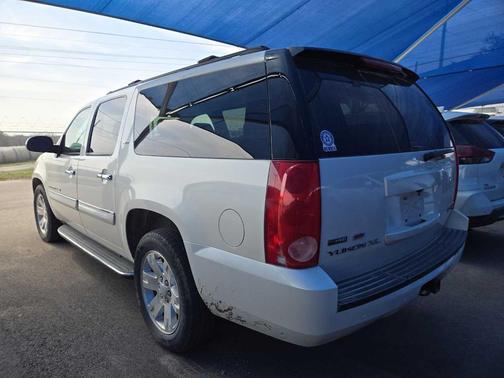 2008 GMC Yukon XL SLT