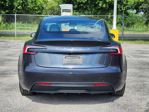Gray 2025 Tesla Model 3 Long Range