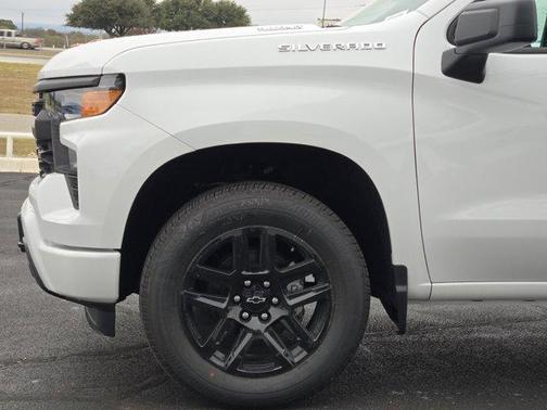 2026 Chevrolet Silverado 1500 Custom