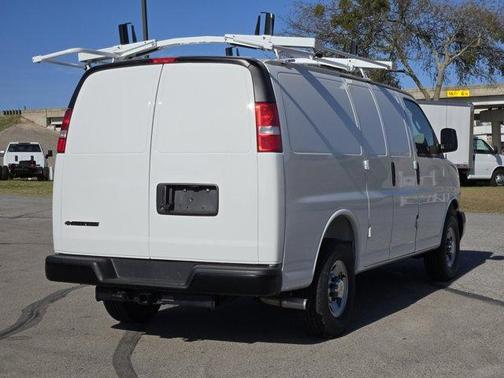 2025 Chevrolet Express 2500 Work Van