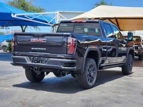 2025 GMC Sierra 2500 AT4