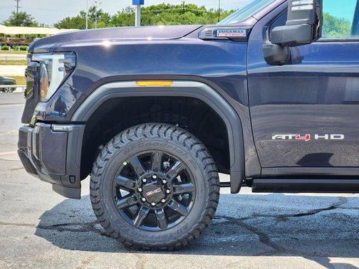 2025 GMC Sierra 2500 AT4