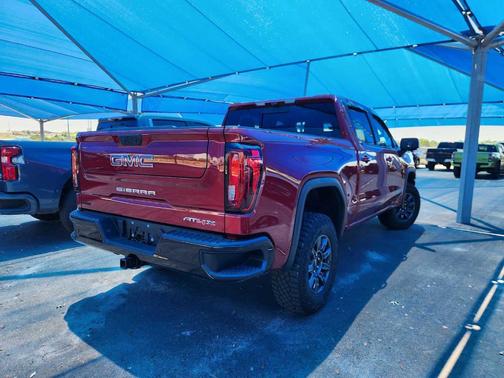 2024 GMC Sierra 1500 AT4X
