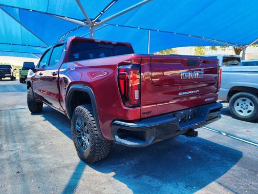 2024 GMC Sierra 1500 AT4X