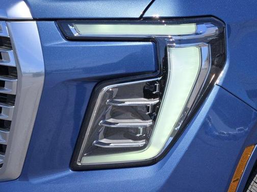 Metallic 2026 GMC Yukon XL Denali