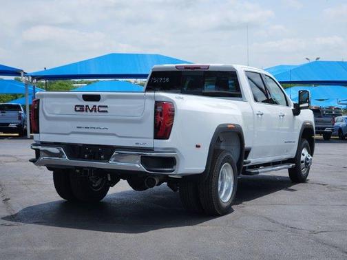 2025 GMC Sierra 3500 SLT
