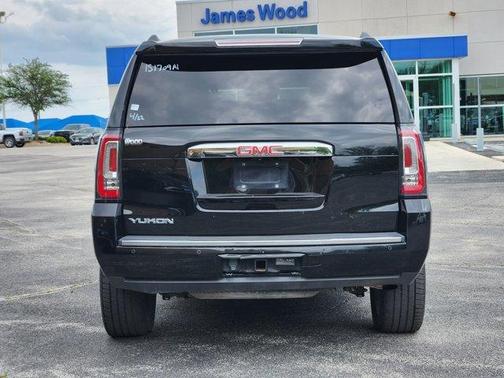 2016 GMC Yukon Denali