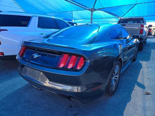 2017 Ford Mustang EcoBoost Premium