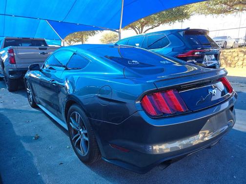 2017 Ford Mustang EcoBoost Premium