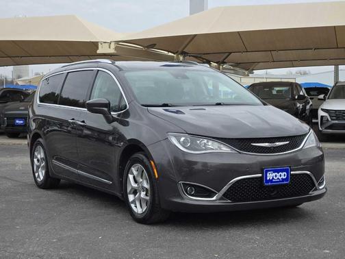 2019 Chrysler Pacifica Touring-L Plus