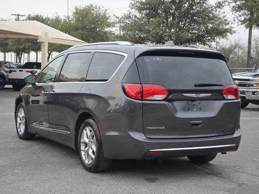2019 Chrysler Pacifica Touring-L Plus