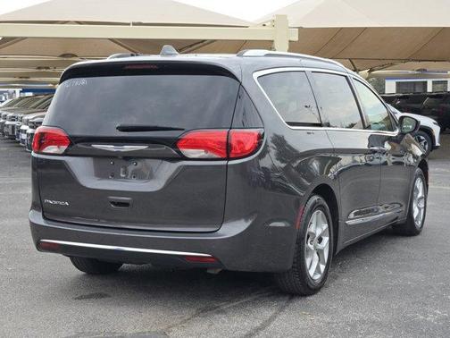 2019 Chrysler Pacifica Touring-L Plus