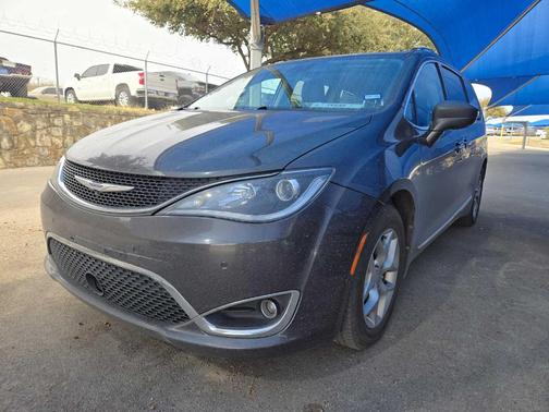 2019 Chrysler Pacifica Touring-L Plus