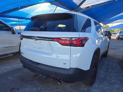 2022 Chevrolet Traverse LT Leather
