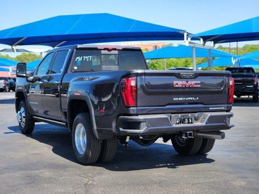 2025 GMC Sierra 3500 Denali