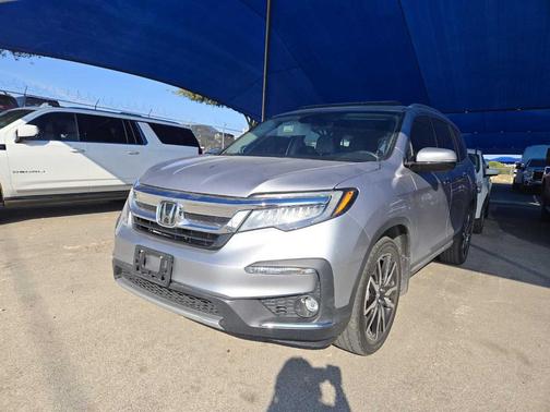 2019 Honda Pilot Touring 8-Passenger