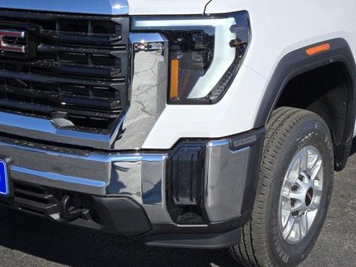 2026 GMC Sierra 2500 Pro