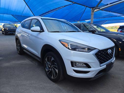 Dazzling White 2019 Hyundai TUCSON Sport