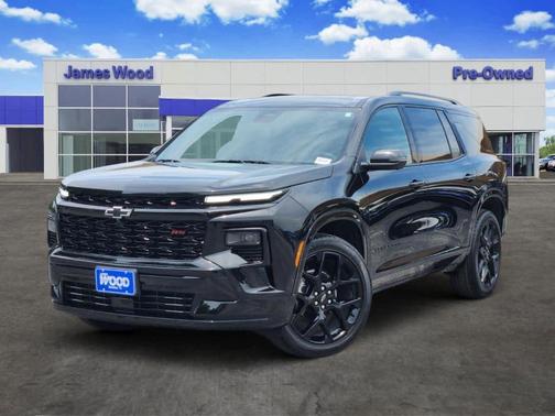 Mosaic Black Metallic 2026 Chevrolet Traverse RS