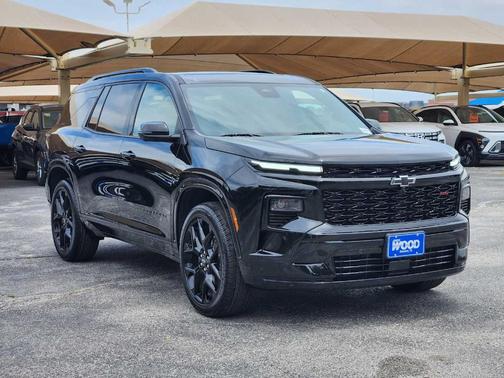 Mosaic Black Metallic 2026 Chevrolet Traverse RS