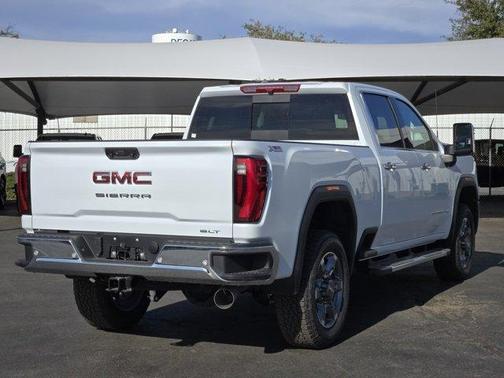 2026 GMC Sierra 2500 SLT