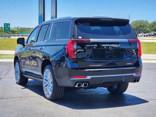 2025 GMC Yukon Denali