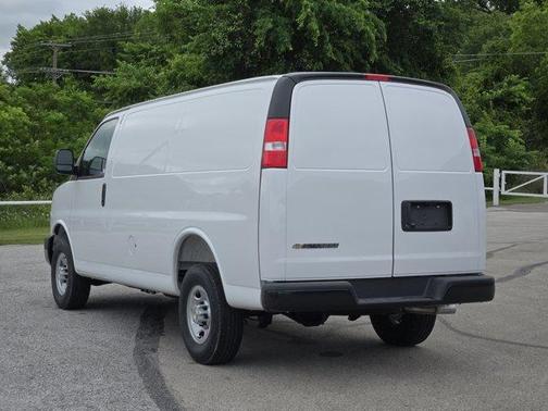 2025 Chevrolet Express 2500 Work Van