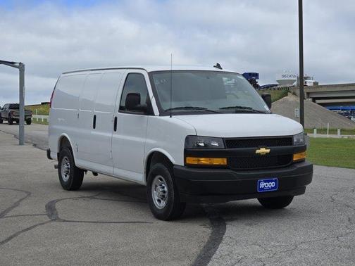 2025 Chevrolet Express 2500 Work Van
