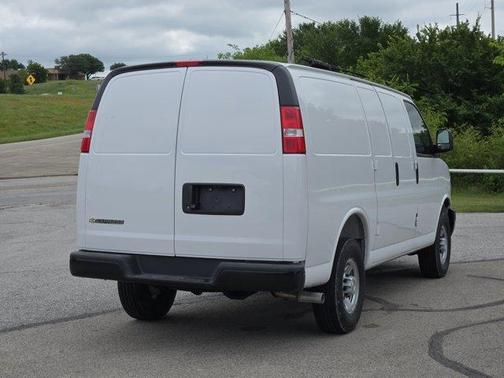 2025 Chevrolet Express 2500 Work Van