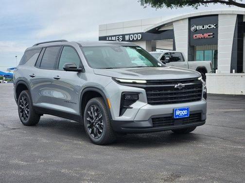 Sterling Gray Metallic 2026 Chevrolet Traverse LT