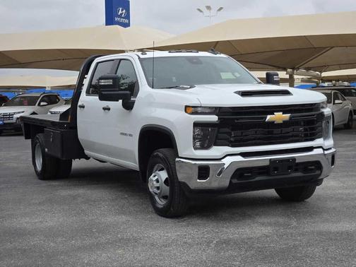 2025 Chevrolet Silverado 3500 WT