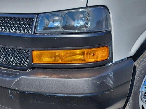 2025 Chevrolet Express 2500 Work Van