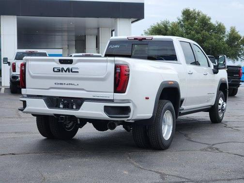 2025 GMC Sierra 3500 Denali Ultimate