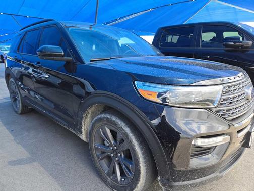 Agate Black Metallic 2023 Ford Explorer XLT