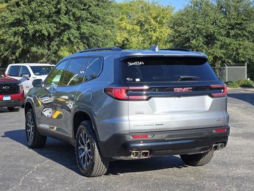 2024 GMC Acadia AT4