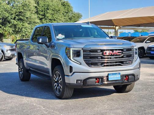 2024 GMC Sierra 1500 AT4