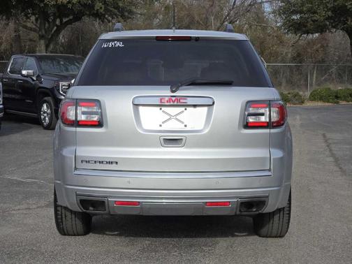 2016 GMC Acadia Denali