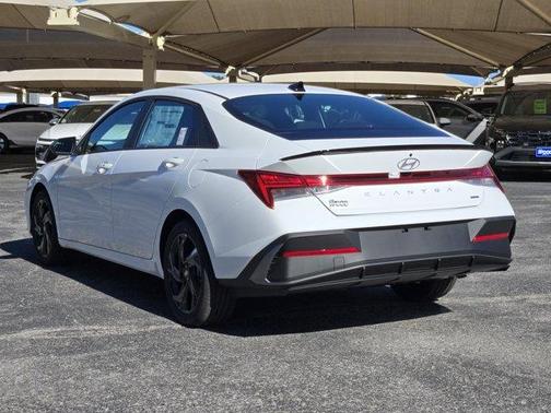 2026 Hyundai ELANTRA HEV SEL Sport