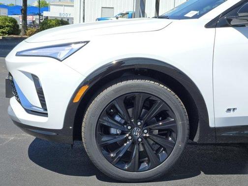 Summit White 2026 Buick Envista Sport Touring