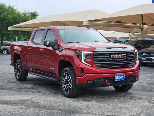 2024 GMC Sierra 1500 AT4