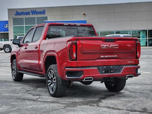 2024 GMC Sierra 1500 AT4