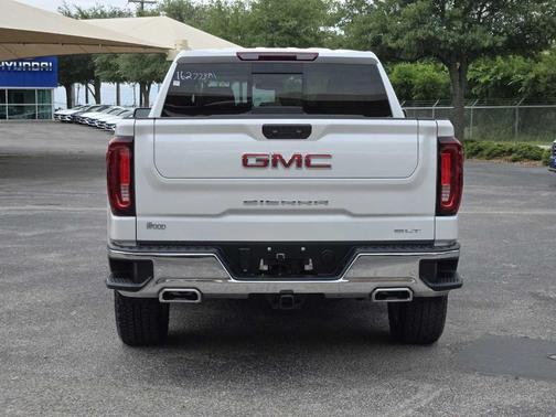 White Frost Tri-Coat 2024 GMC Sierra 1500 SLT