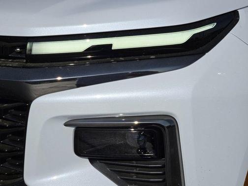 Polar White 2026 Chevrolet Traverse Z71