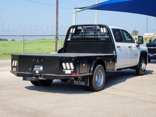2025 Chevrolet Silverado 3500 WT