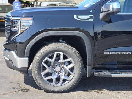 Onyx Black 2026 GMC Sierra 1500 SLT