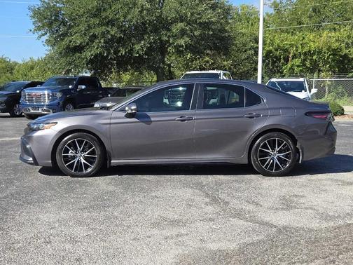 2023 Toyota Camry SE Nightshade