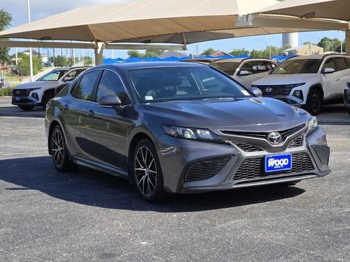 2023 Toyota Camry SE Nightshade