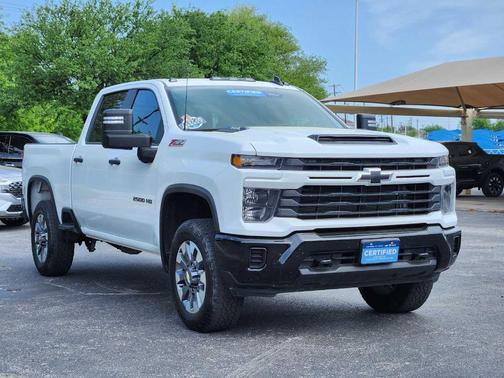 2024 Chevrolet Silverado 2500 Custom