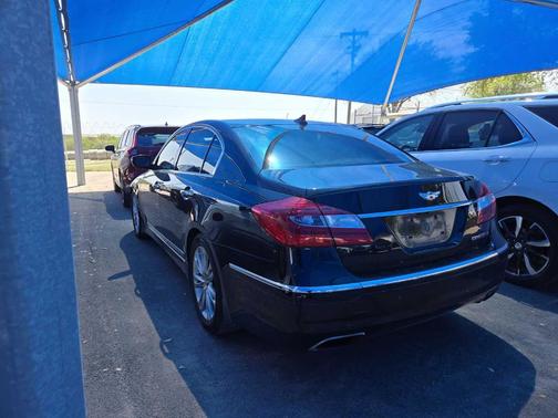 2012 Hyundai Genesis 5.0