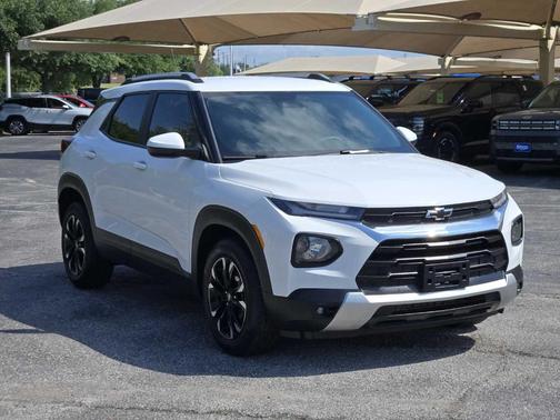 Summit White 2023 Chevrolet Trailblazer LT